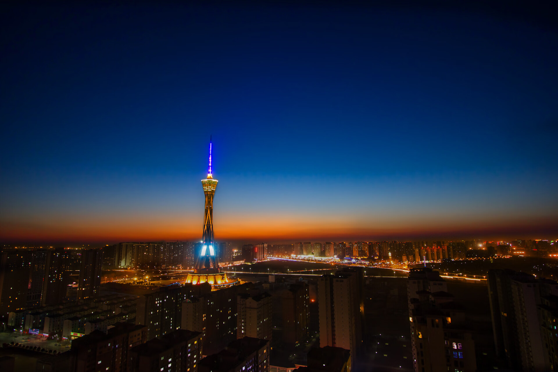 KAIYUN 中国大陆-詹姆斯传球穿透力强助攻数再创新高，詹姆斯的传球能力